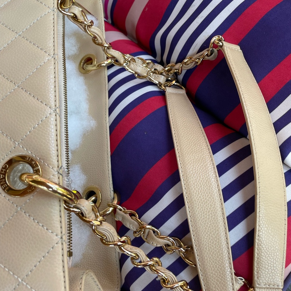 Chanel Large GST beige (authentic) - Picture 3 of 12